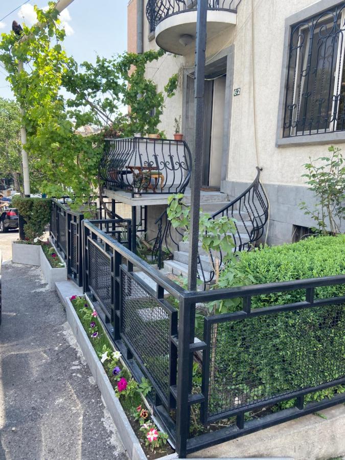 Elross Hotel Γιερεβάν Εξωτερικό φωτογραφία