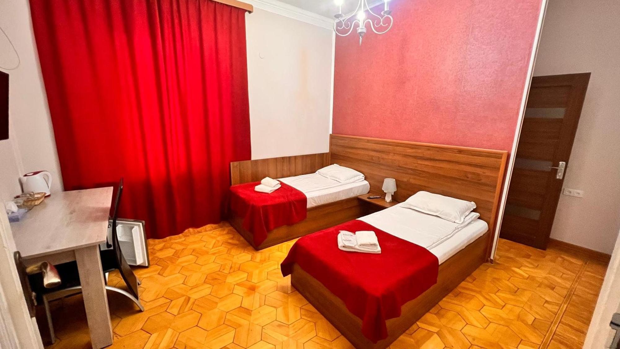 Elross Hotel Γιερεβάν Εξωτερικό φωτογραφία