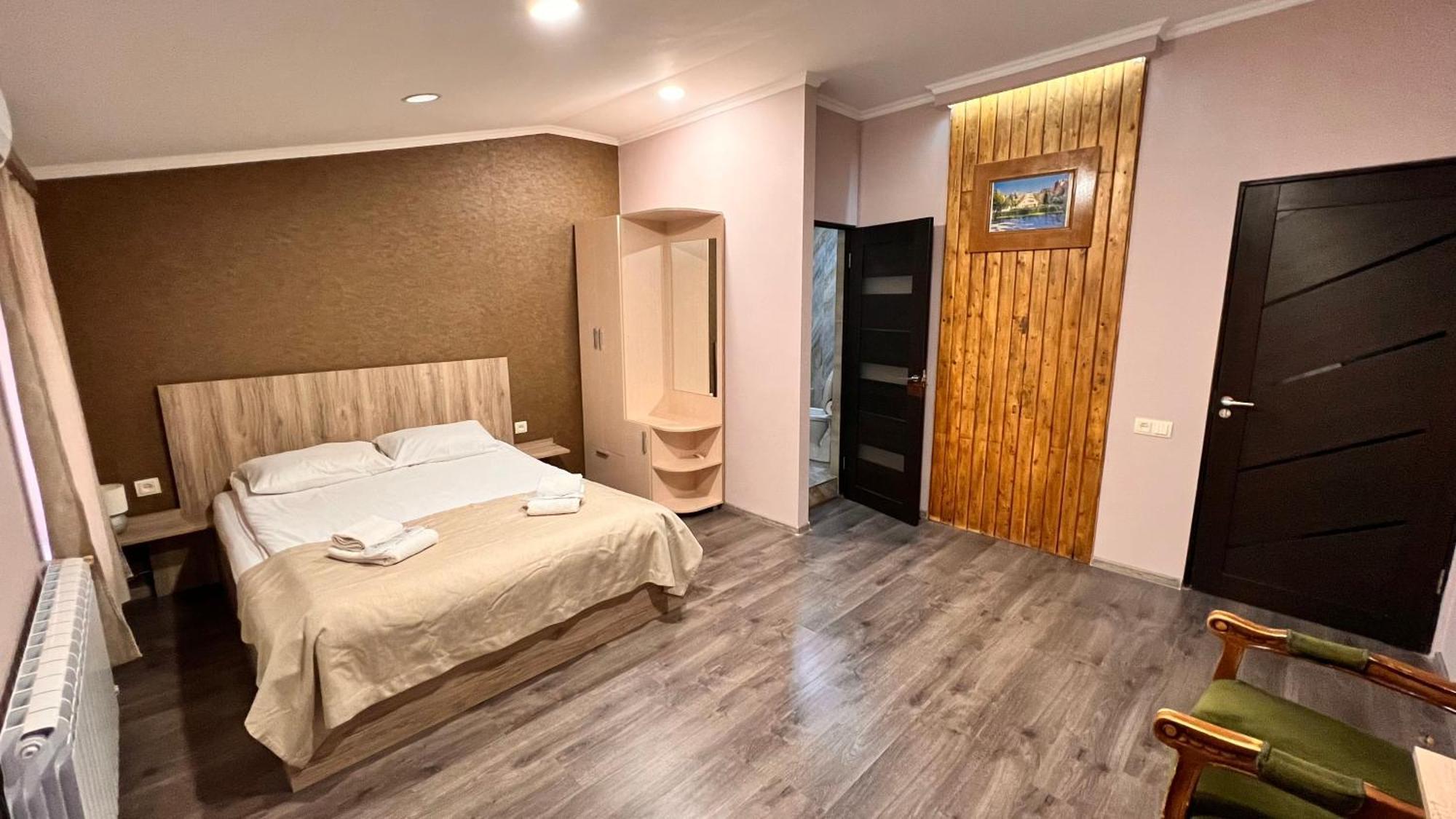 Elross Hotel Γιερεβάν Εξωτερικό φωτογραφία