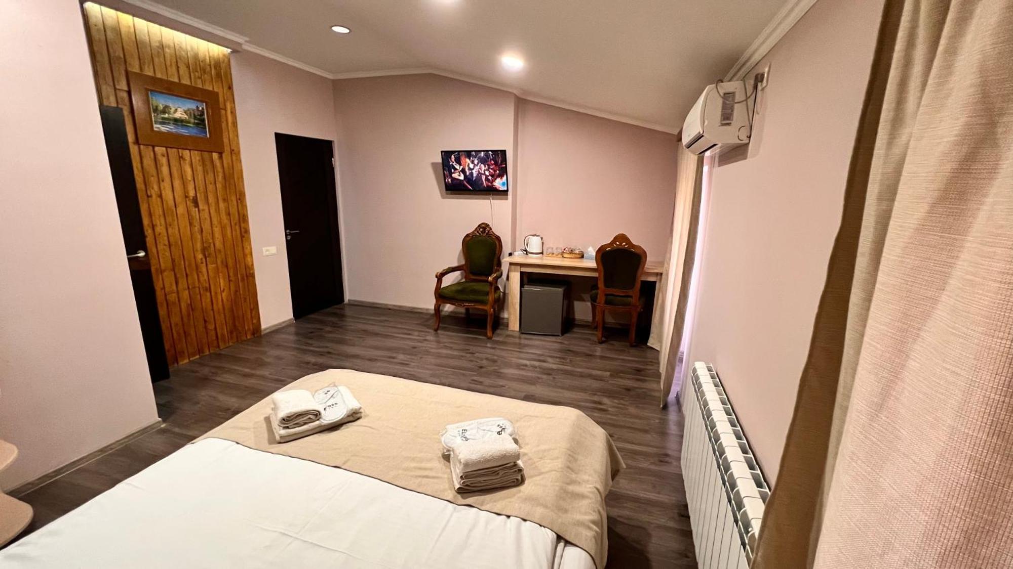 Elross Hotel Γιερεβάν Εξωτερικό φωτογραφία